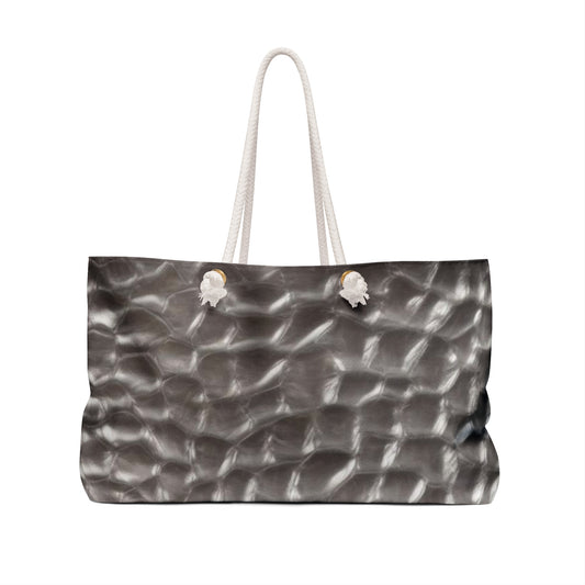 Stylish Weekend Bag - Elegant Wave Design for Travel & Getaways