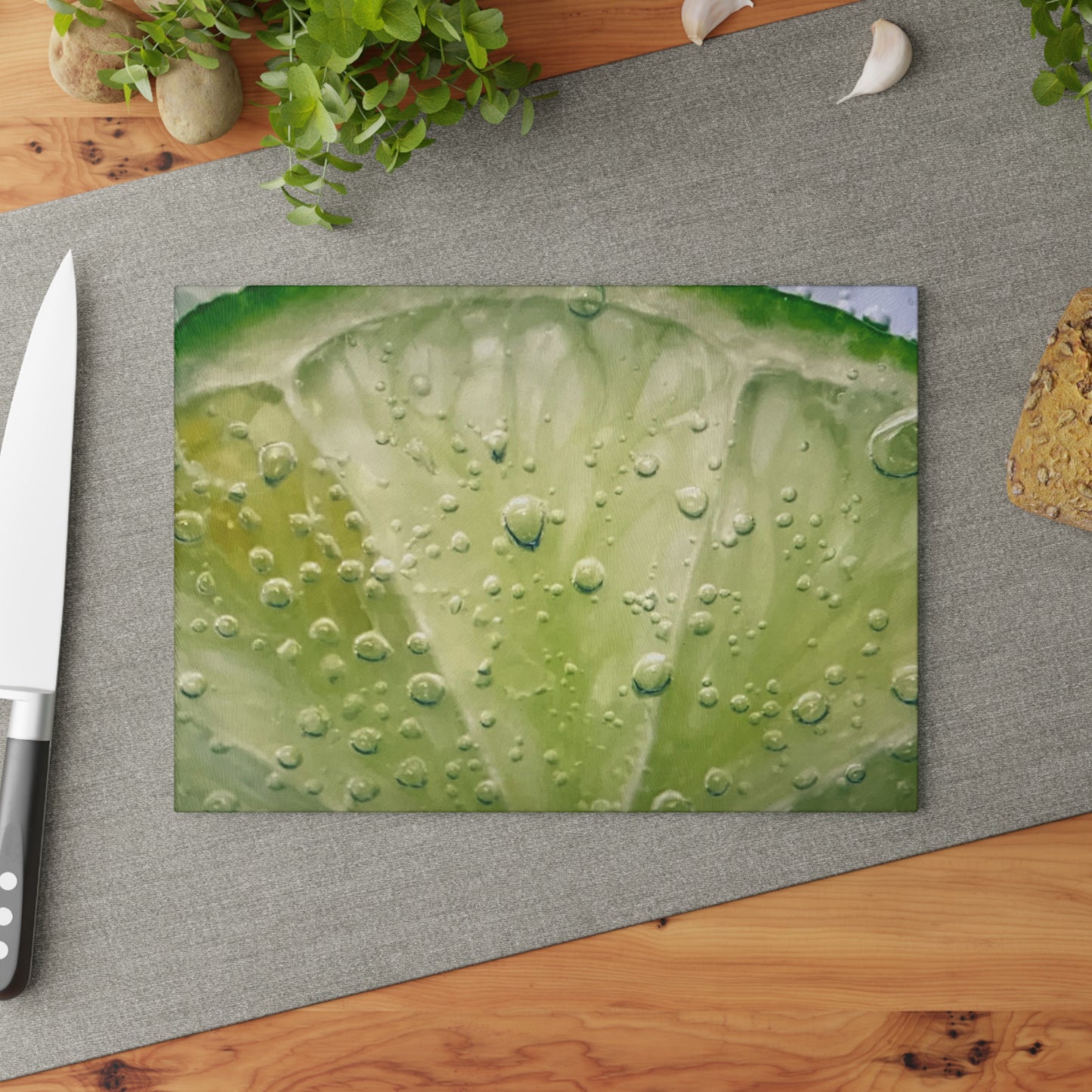 Refreshingly Vibrant Glass Cutting Board with Lime Slice Design - Perfect for Summer Entertaining